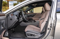 2023款雷克萨斯ES 260 尊享版