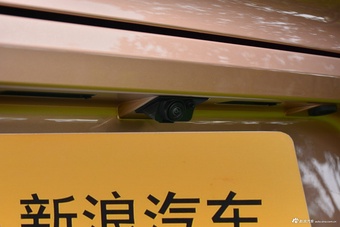 2023款添越 4.0T V8 长轴距雅度版