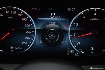 2021款奔驰E级改款 E 300 L 运动豪华型 