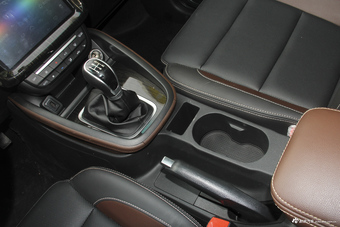 2018款斯威X7 1.5T手动尊贵型7座