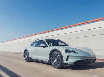 2025款Taycan 4S Cross Turismo 官图