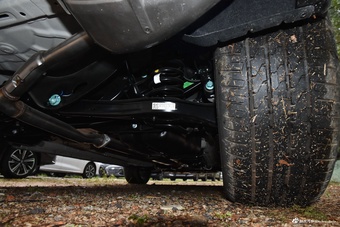 2025款瑞虎9 2.0T 自动两驱尊享版 5座