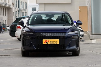 2026款荣威M7 DMH 205km 尊享版