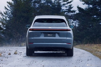 2025款理想L7 Ultra智能焕新版官图