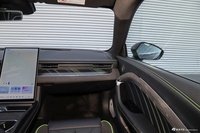 2023款哪吒GT 580 AWD