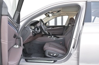 2019款宝马5系改款2.0T自动525Li 豪华套装