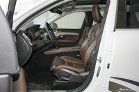 2019款沃尔沃XC90 2.0T自动T6智尊版7座