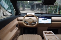 2025款星纪元 ET 增程 240 Pro四驱高速辅助驾驶