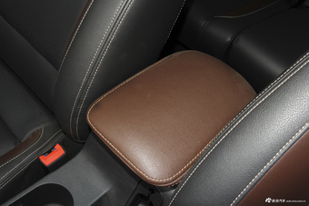 2018款斯威X7 1.5T手动尊贵型7座