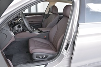 2019款宝马5系改款2.0T自动525Li 豪华套装