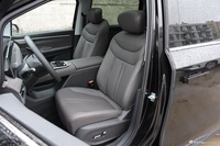 2023款上汽大通MAXUS G70 2.0T 奢享版