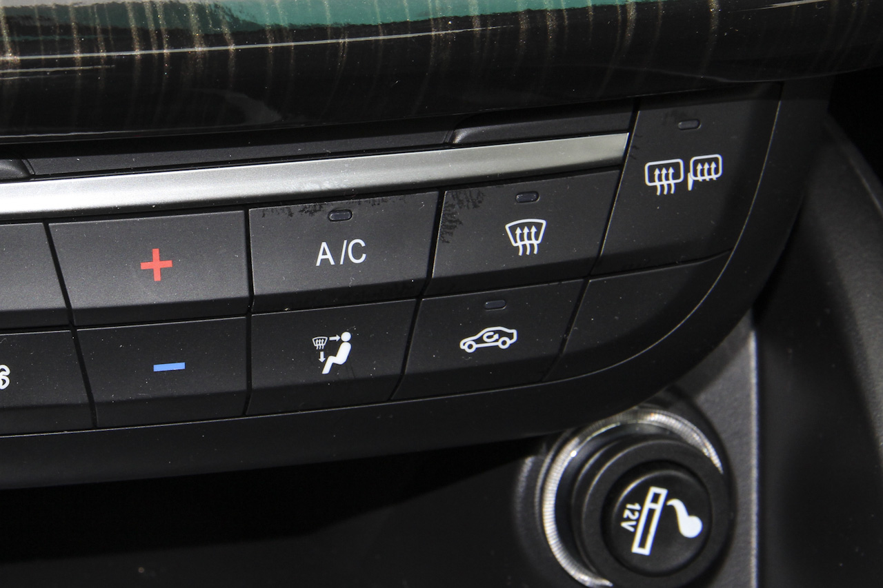 2018款斯威X7改款1.8L手动舒适版7座 