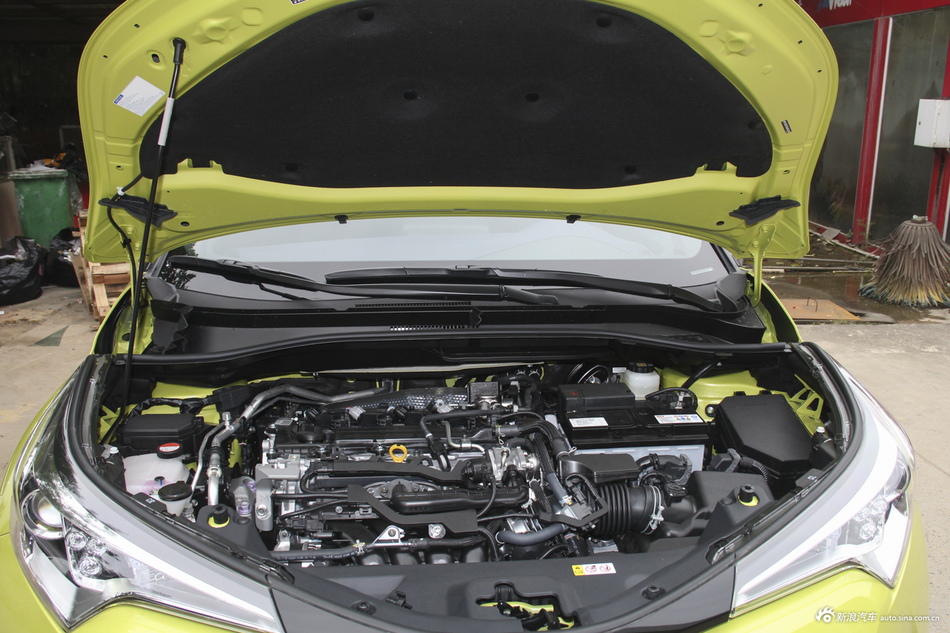 2018款C-HR 2.0L自动领先版国V 