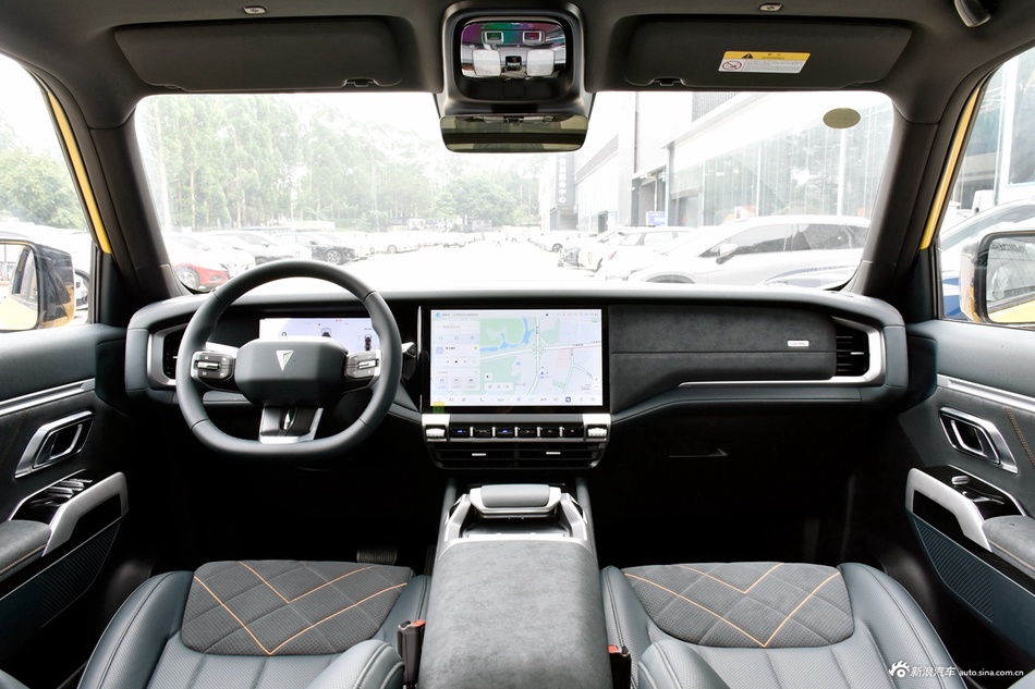 2025款深蓝G318 无忧穿越版 四驱秘境版