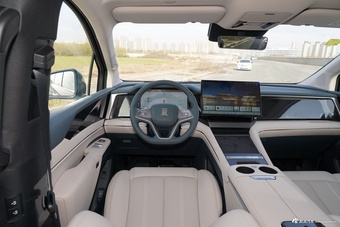 2026款比亚迪夏 DM-i 1.5T 218KM 卓越型