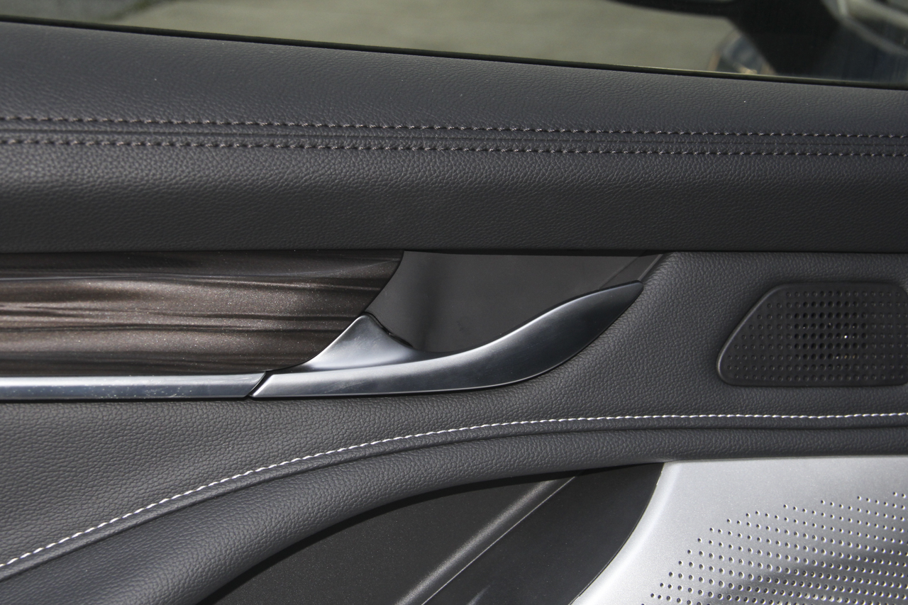 2017上汽大通D90 2.0T自动四驱天狼星