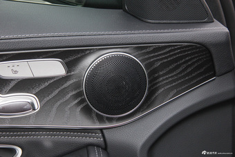 2019款奔驰C级C 260L 2.0T自动运动版
