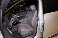 2026款蔚来ES8 六座行政签名版