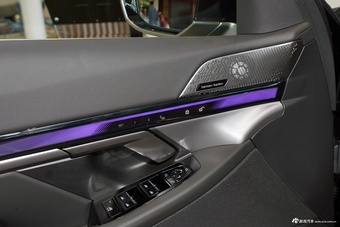 2026款宝马i5 eDrive 40L M运动套装