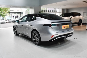 2026款领克07EM-P 126长续航 Ultra H7