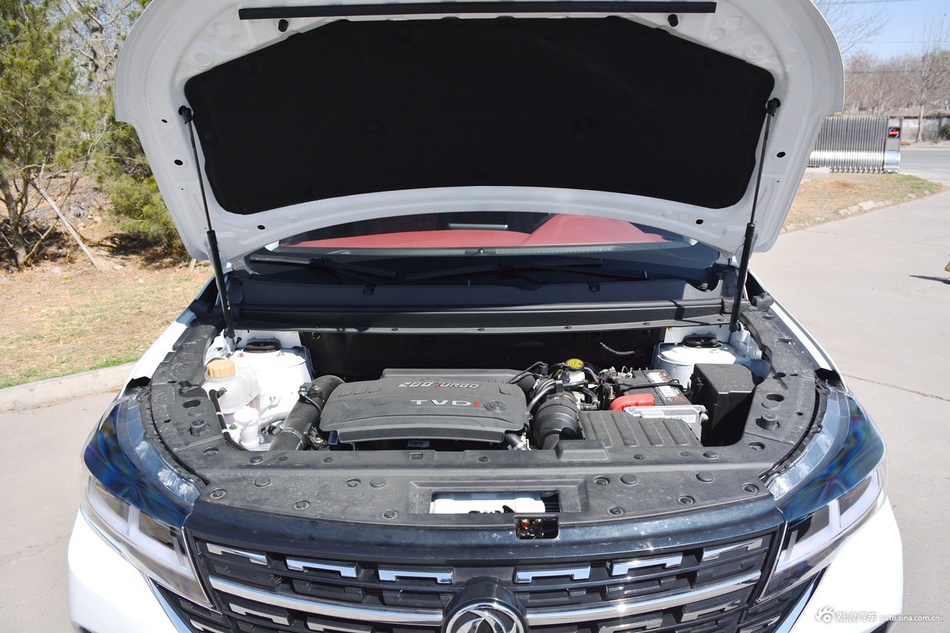 2019款风行T5L 1.6TD DCT豪华型7座