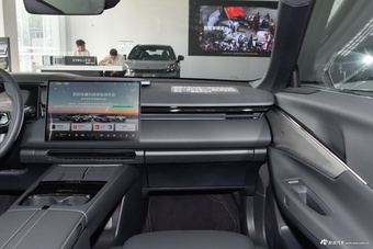 2026款领克08 EM-P 160长续航Max