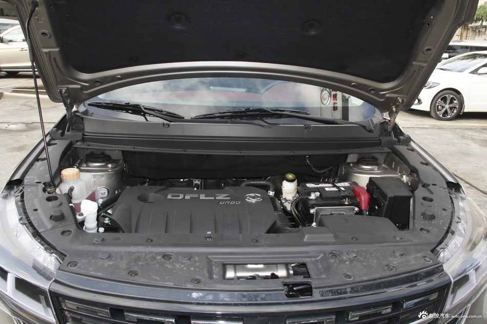 2018款风行T5 1.8T手动智享型260T