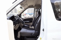 2023款睿行EM80 EV 平顶背掀门5座