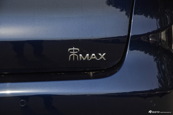 2017款比亚迪宋MAX 1.5T自动智联豪华型7座 