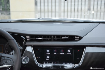 2021款XT6改款2.0T自动六座四驱尊贵型 