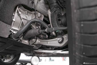 2025款岚图FREE+ 四驱乾崑版