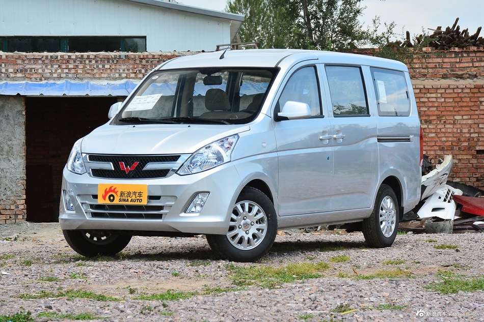 2018款五菱荣光V 1.2L手动标准型国V 