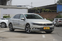 2018款迈腾2.0T自动380TSI DSG旗舰型