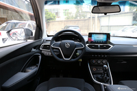 2018款宝骏530 1.5T手动精英型