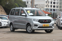 2018款五菱宏光S 1.5L手动标准型