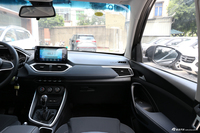 2018款宝骏530 1.5T手动精英型