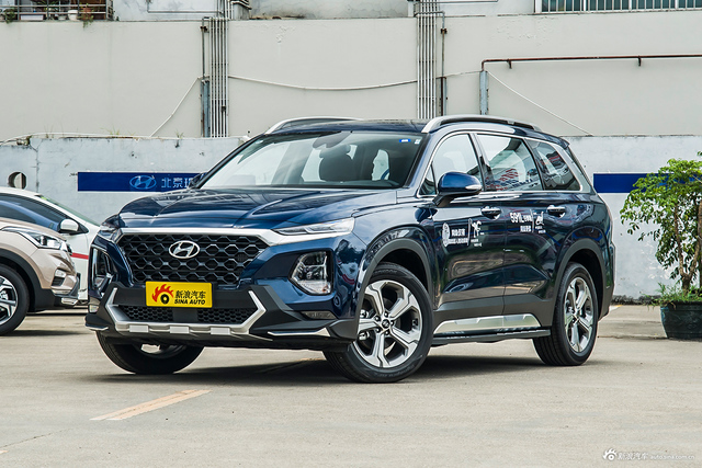 2019款胜达2.0T 380 TGDi DLX两驱智尊版