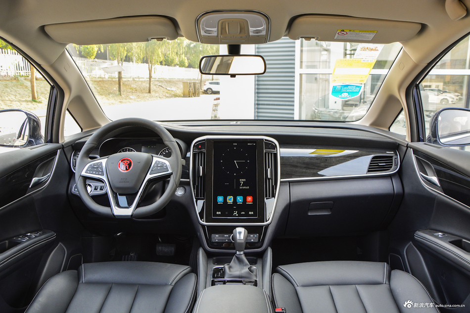 2017款比亚迪宋MAX 1.5T自动智联豪华型7座 