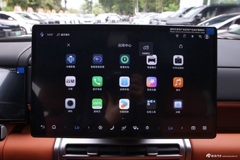 2025款方程豹钛7 四驱基本型