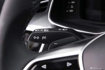 2025款奥迪A7 45 TFSI 臻选型