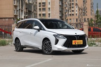 2022款风行·游艇 1.5T DCT追风版