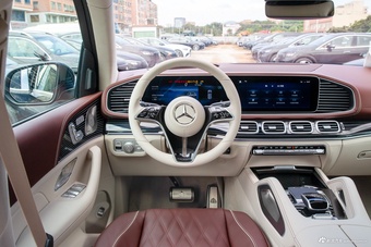 2026款迈巴赫GLS 480 4MATIC 礼逸版