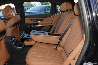 2026款奔驰E级 260 L 经典型