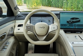 2026款海豹08 DM-i 350KM四驱旗舰型