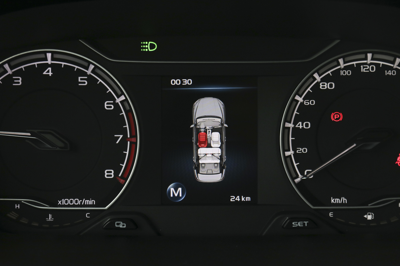 2019款吉利缤瑞1.0T手动200T手动缤驰版