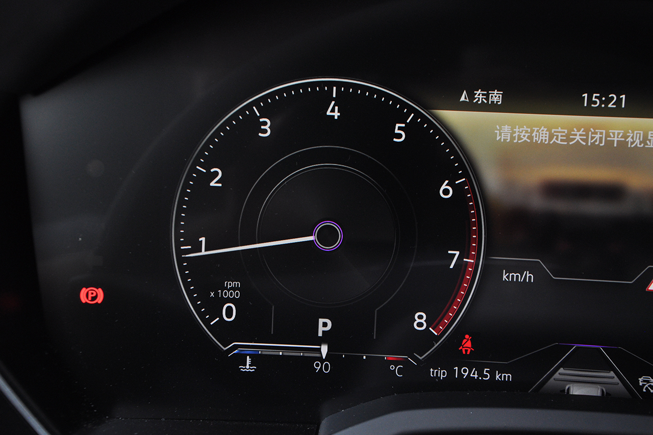 2019款途锐 3.0TSI 自动锐智版