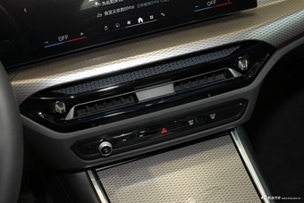 2025款宝马i4 eDrive35