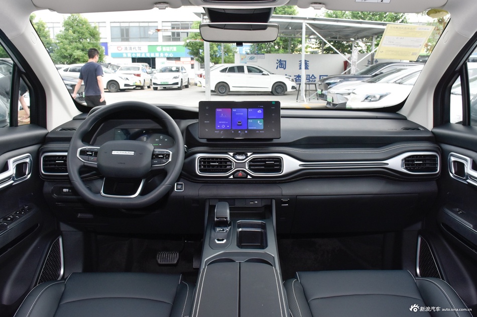 2025款雷达金刚 430km 两驱长厢 招财金刚