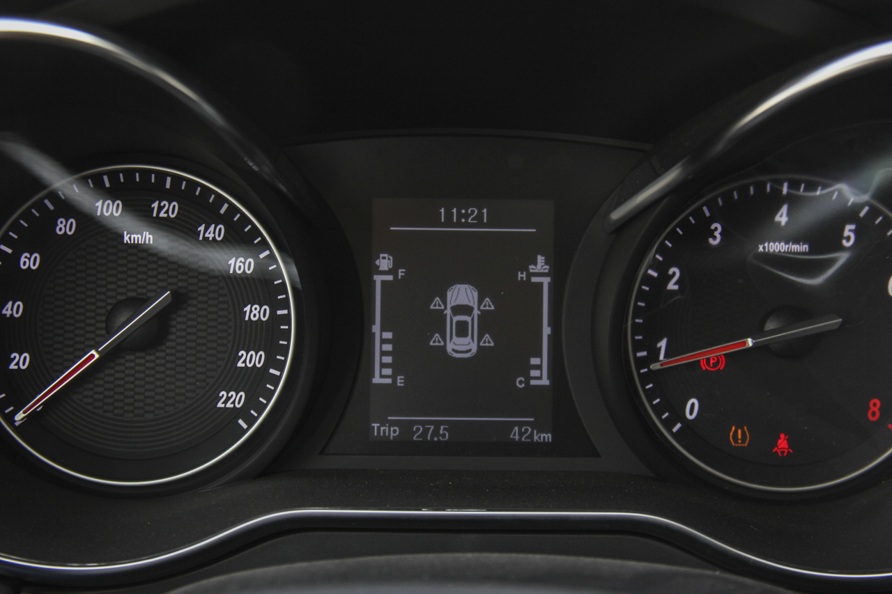 2018款君马MEET3（美图3）1.5T 手动舒适型