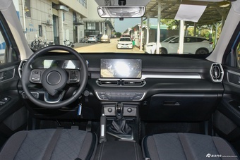 2024款金刚炮2.0T柴油 手动两驱长箱精英型